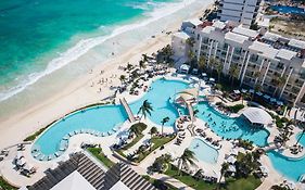 Now Jade Riviera Cancun